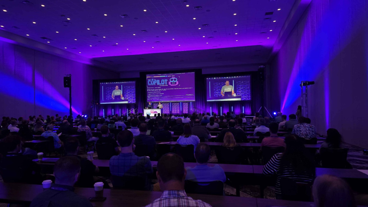 Audience-wide presentation environment